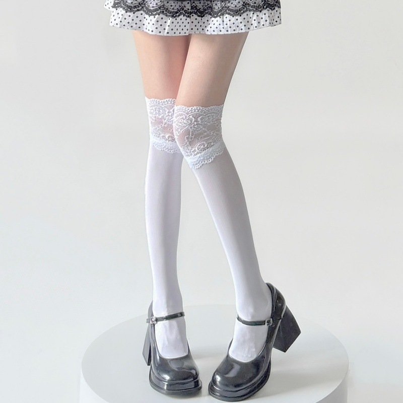 جوارب نسائية بيضاء مزينة بالدا - مراجعة Boot Sock Slouchy وسعره