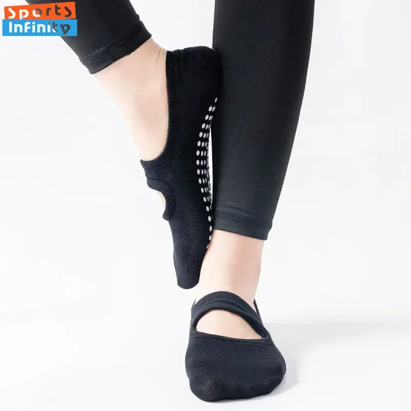 جوارب يوجا سيليكون مضادة للانز - مراجعة Grip Sock Yoga وسعره